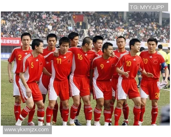 中国足球传奇人物的崛起与辉煌成就解析